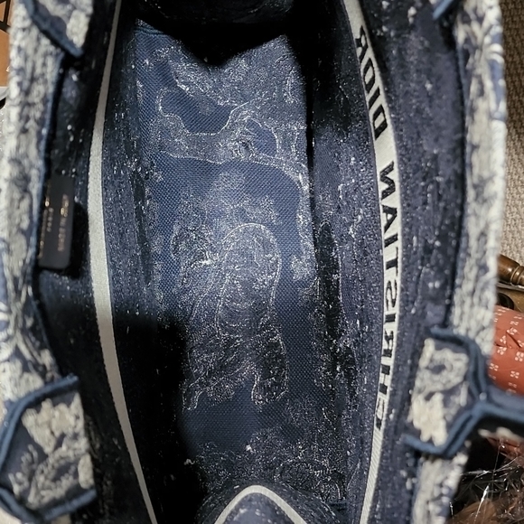 Dior Book tote  Blue Toile de Jouy Reverse Embroidery - Picture 7 of 9